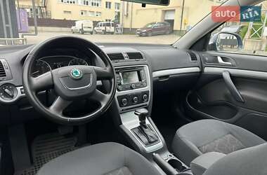 Универсал Skoda Octavia 2012 в 
