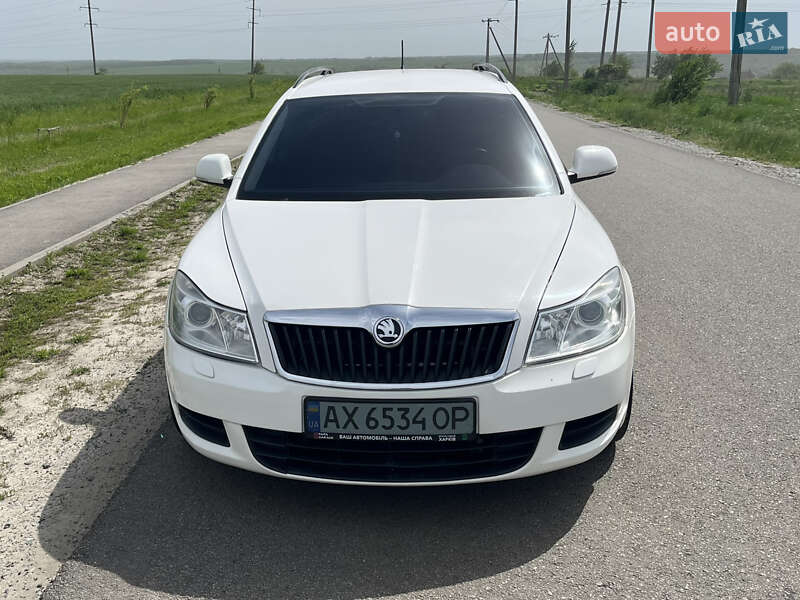 Універсал Skoda Octavia 2010 в Лозовій