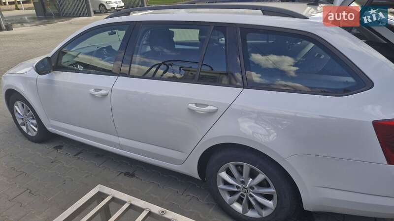 Универсал Skoda Octavia 2016 в Житомире