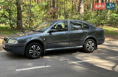 Лифтбек Skoda Octavia 2005 в 