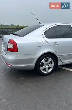 Лифтбек Skoda Octavia 2010 в 