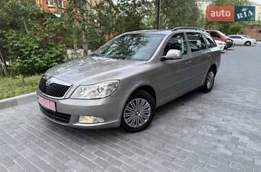 Универсал Skoda Octavia 2009 в Полтаве