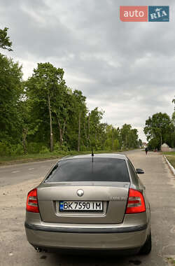 Лифтбек Skoda Octavia 2006 в 