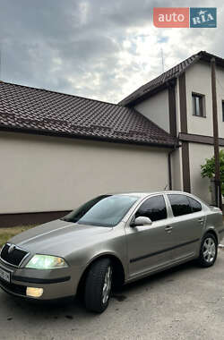 Лифтбек Skoda Octavia 2006 в 