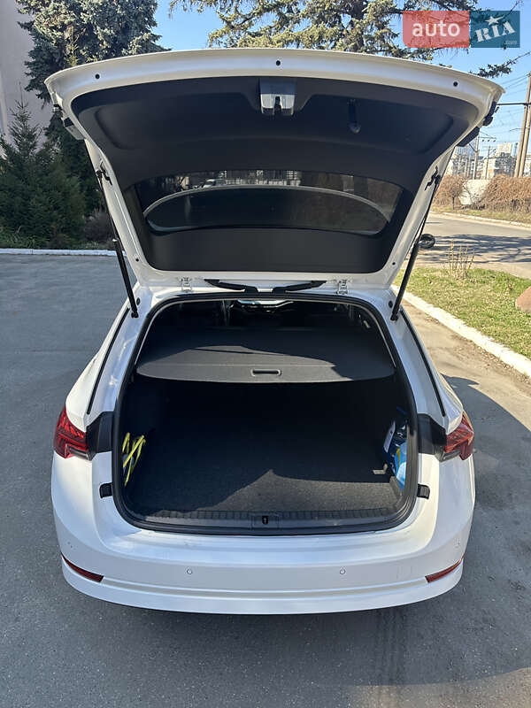 Універсал Skoda Octavia 2021 в Києві