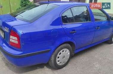 Ліфтбек Skoda Octavia 2002 в 