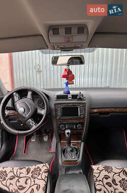 Ліфтбек Skoda Octavia 2011 в 