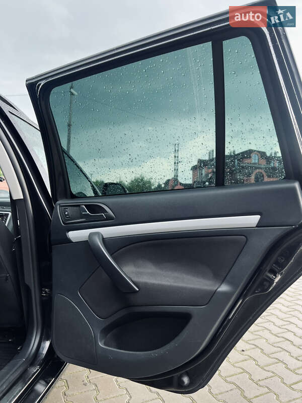 Універсал Skoda Octavia 2010 в Дрогобичі