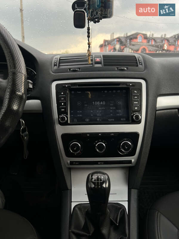 Універсал Skoda Octavia 2010 в Дрогобичі