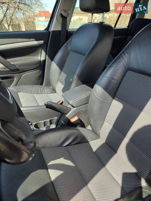 Универсал Skoda Octavia 2010 в Киеве