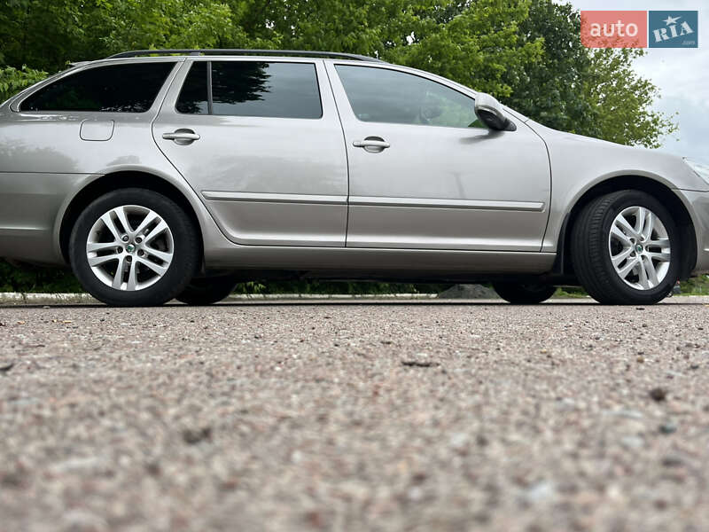 Універсал Skoda Octavia 2012 в Радивиліві