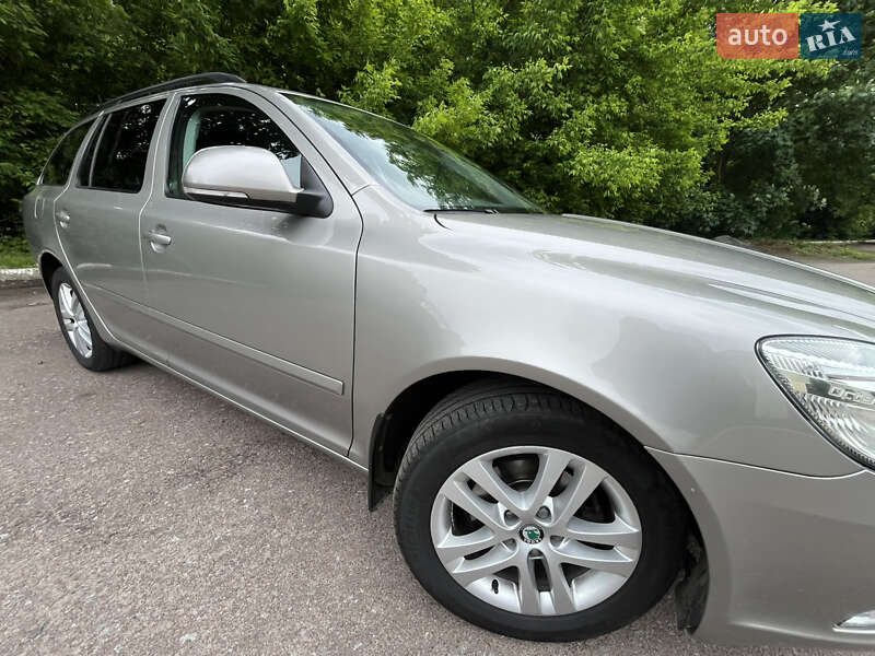 Універсал Skoda Octavia 2012 в Радивиліві
