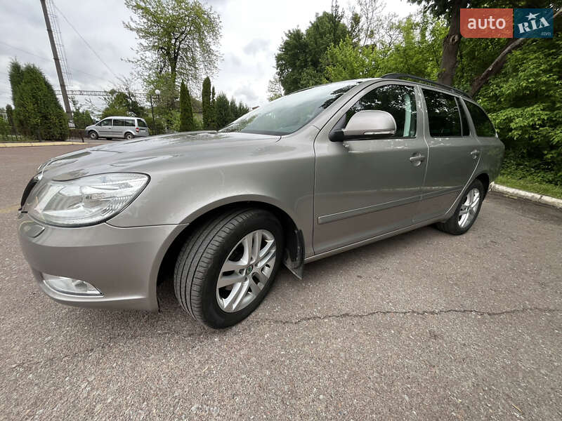 Універсал Skoda Octavia 2012 в Радивиліві