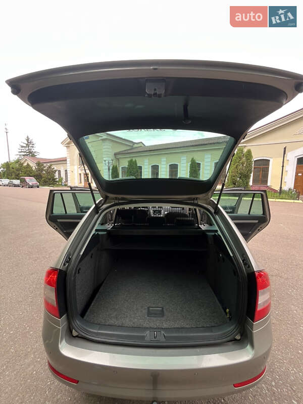 Універсал Skoda Octavia 2012 в Радивиліві