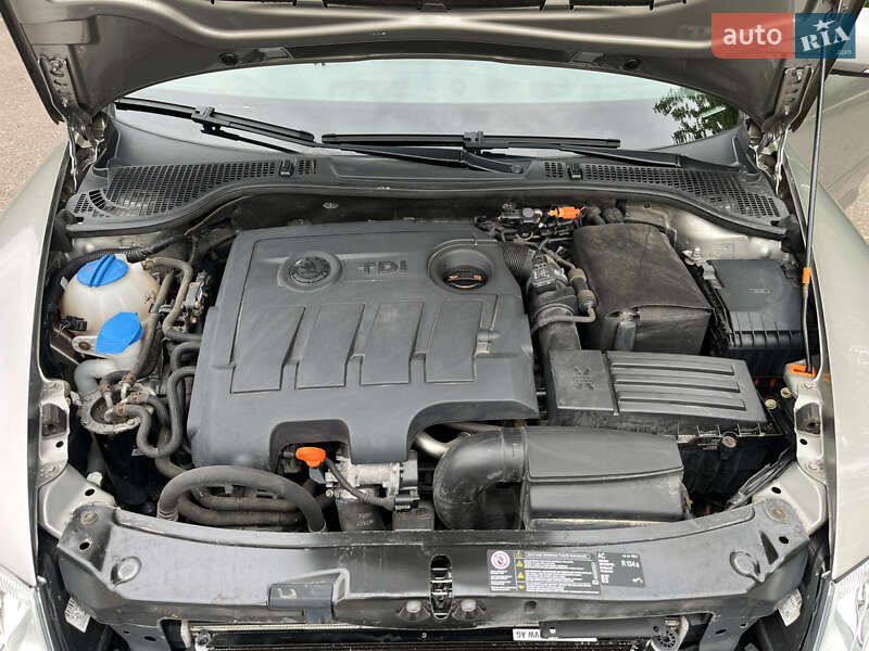 Універсал Skoda Octavia 2012 в Радивиліві