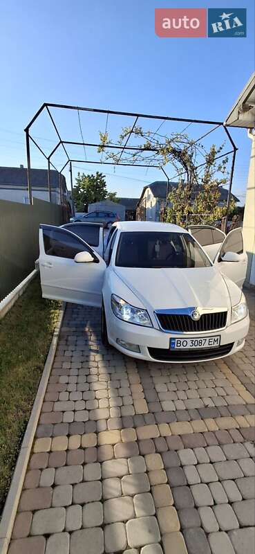 Лифтбек Skoda Octavia 2010 в Тернополе фото 12 Лифтбек Skoda Octavia 2010 в Тернополе