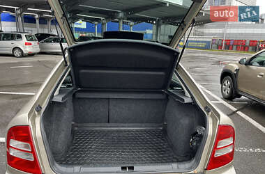 Ліфтбек Skoda Octavia 2005 в 