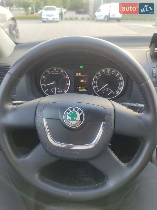 Лифтбек Skoda Octavia 2010 в Виннице фото 10 Лифтбек Skoda Octavia 2010 в Виннице