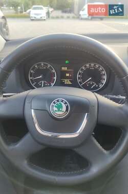 Ліфтбек Skoda Octavia 2010 в 