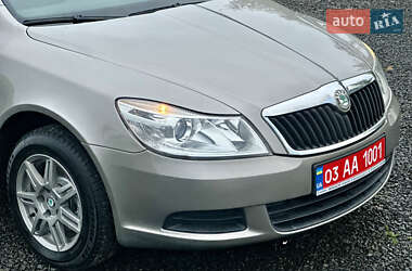 Универсал Skoda Octavia 2011 в 