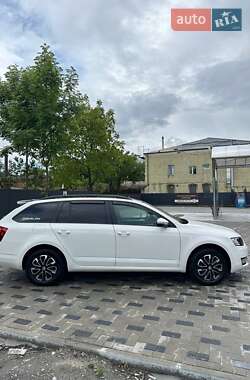 Универсал Skoda Octavia 2016 в 