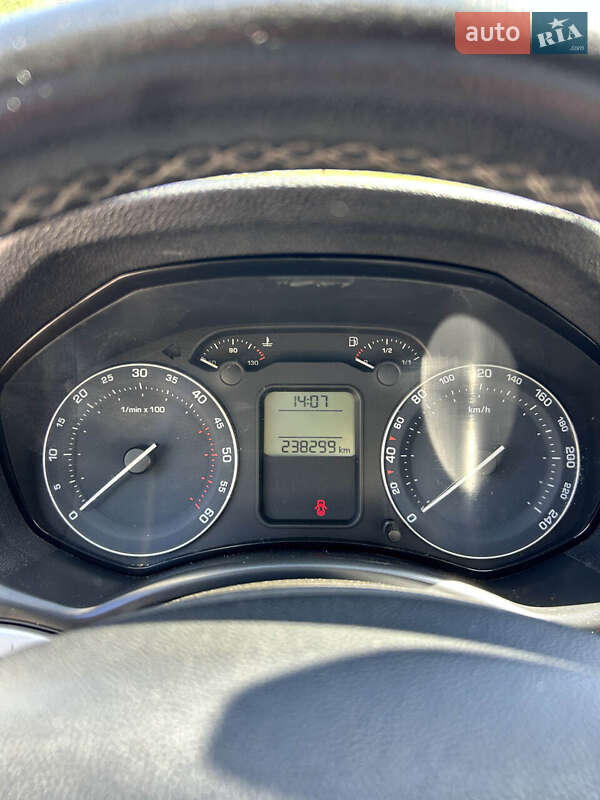Універсал Skoda Octavia 2008 в Сумах