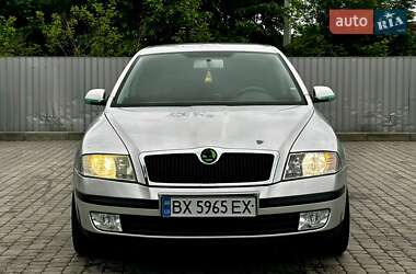 Лифтбек Skoda Octavia 2004 в 