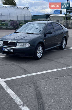 Лифтбек Skoda Octavia 2003 в Львове