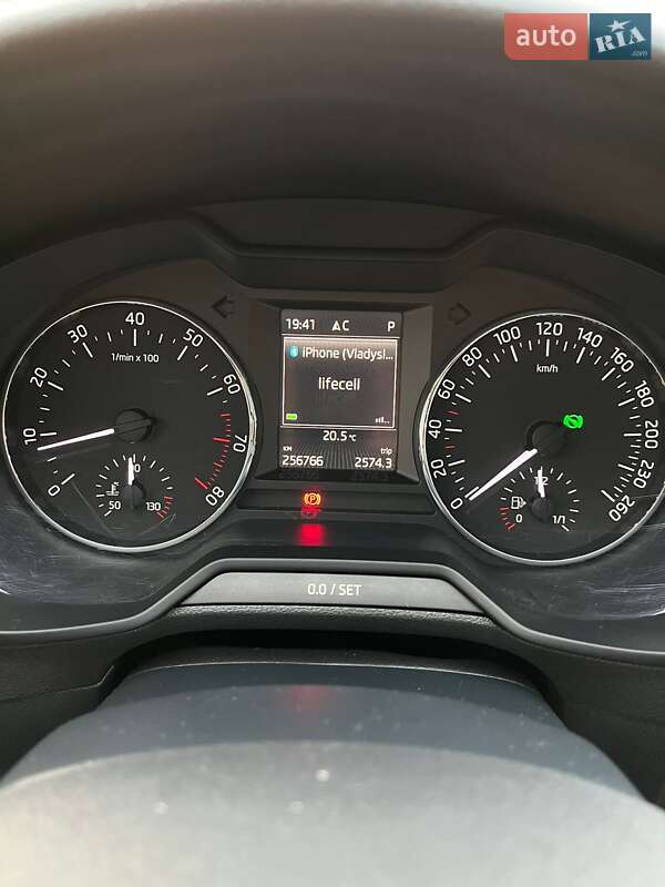 Універсал Skoda Octavia 2013 в Сумах