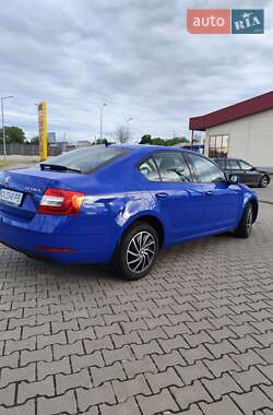 Ліфтбек Skoda Octavia 2019 в 