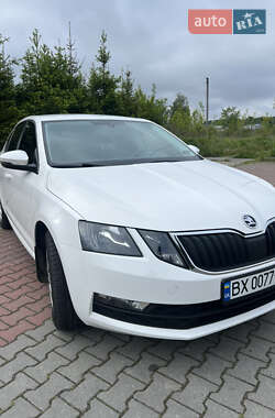 Ліфтбек Skoda Octavia 2018 в 
