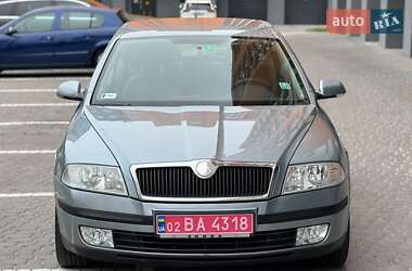 Лифтбек Skoda Octavia 2005 в 
