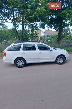 Универсал Skoda Octavia 2012 в 