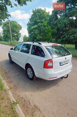 Универсал Skoda Octavia 2012 в 