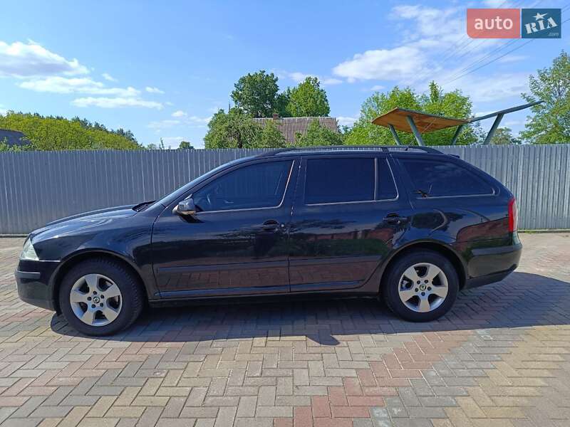 Універсал Skoda Octavia 2008 в Сарнах