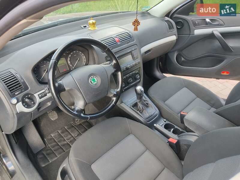 Універсал Skoda Octavia 2008 в Сарнах