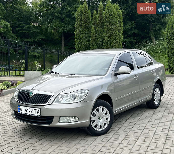 Лифтбек Skoda Octavia 2012 в 