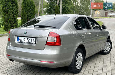 Лифтбек Skoda Octavia 2012 в 