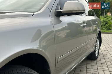 Лифтбек Skoda Octavia 2012 в 