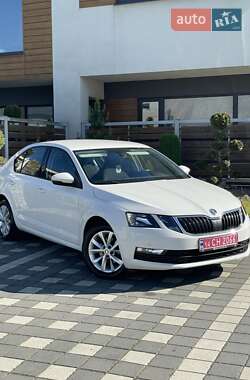 Лифтбек Skoda Octavia 2017 в Стрые