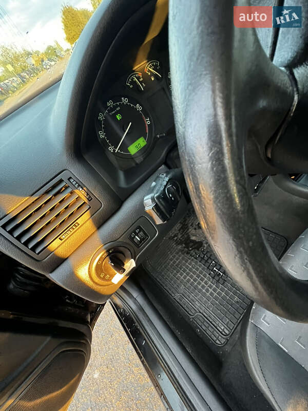 Універсал Skoda Octavia 2004 в Луцьку