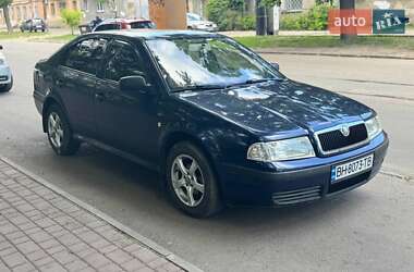 Лифтбек Skoda Octavia 2003 в Одессе