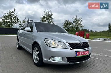 Универсал Skoda Octavia 2010 в Ровно