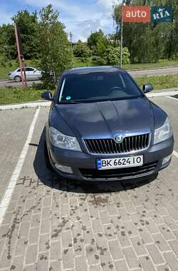 Лифтбек Skoda Octavia 2009 в Ровно
