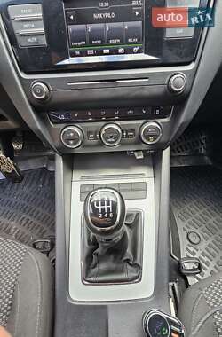 Лифтбек Skoda Octavia 2016 в 
