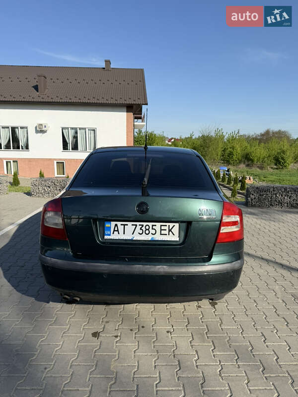 Лифтбек Skoda Octavia 2006 в Снятине