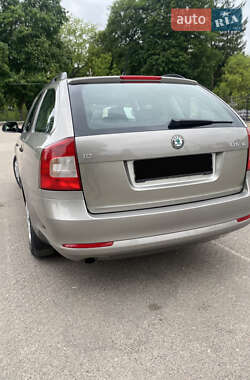 Универсал Skoda Octavia 2013 в 