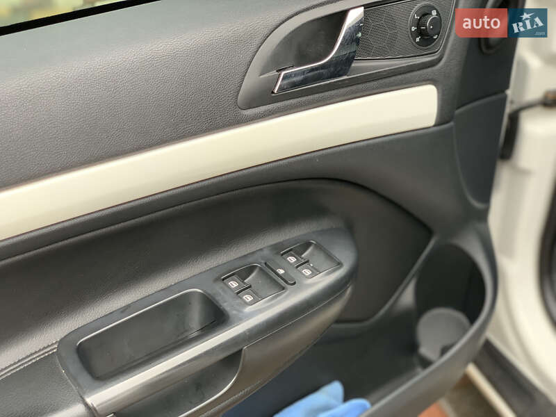 Універсал Skoda Octavia 2009 в Івано-Франківську
