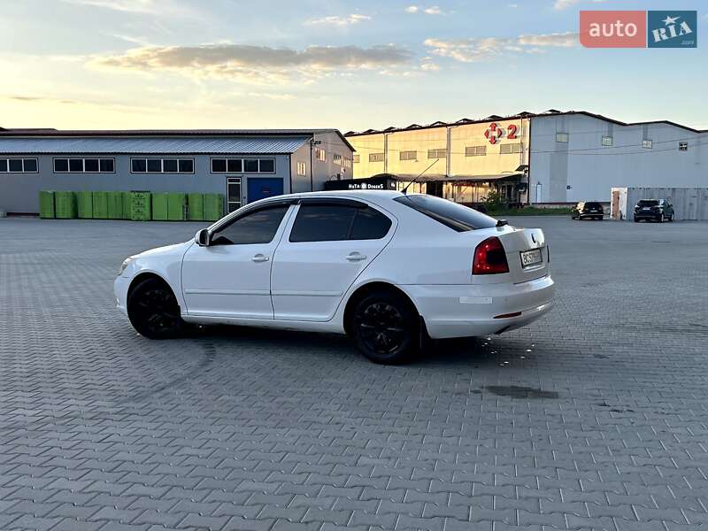 Лифтбек Skoda Octavia 2011 в Львове