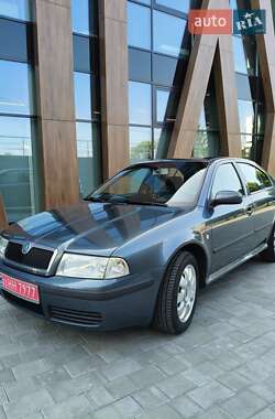 Лифтбек Skoda Octavia 2003 в Луцке